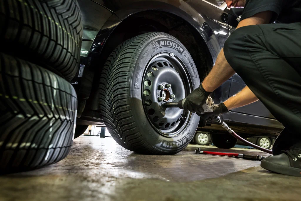 Tyre-Replacement.webp Puncture Repair