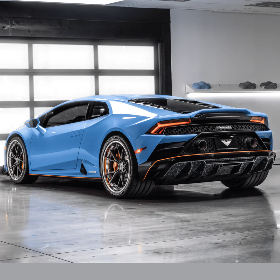 Lamborghini Huracán Lamborghini Huracán tyre service in dubai