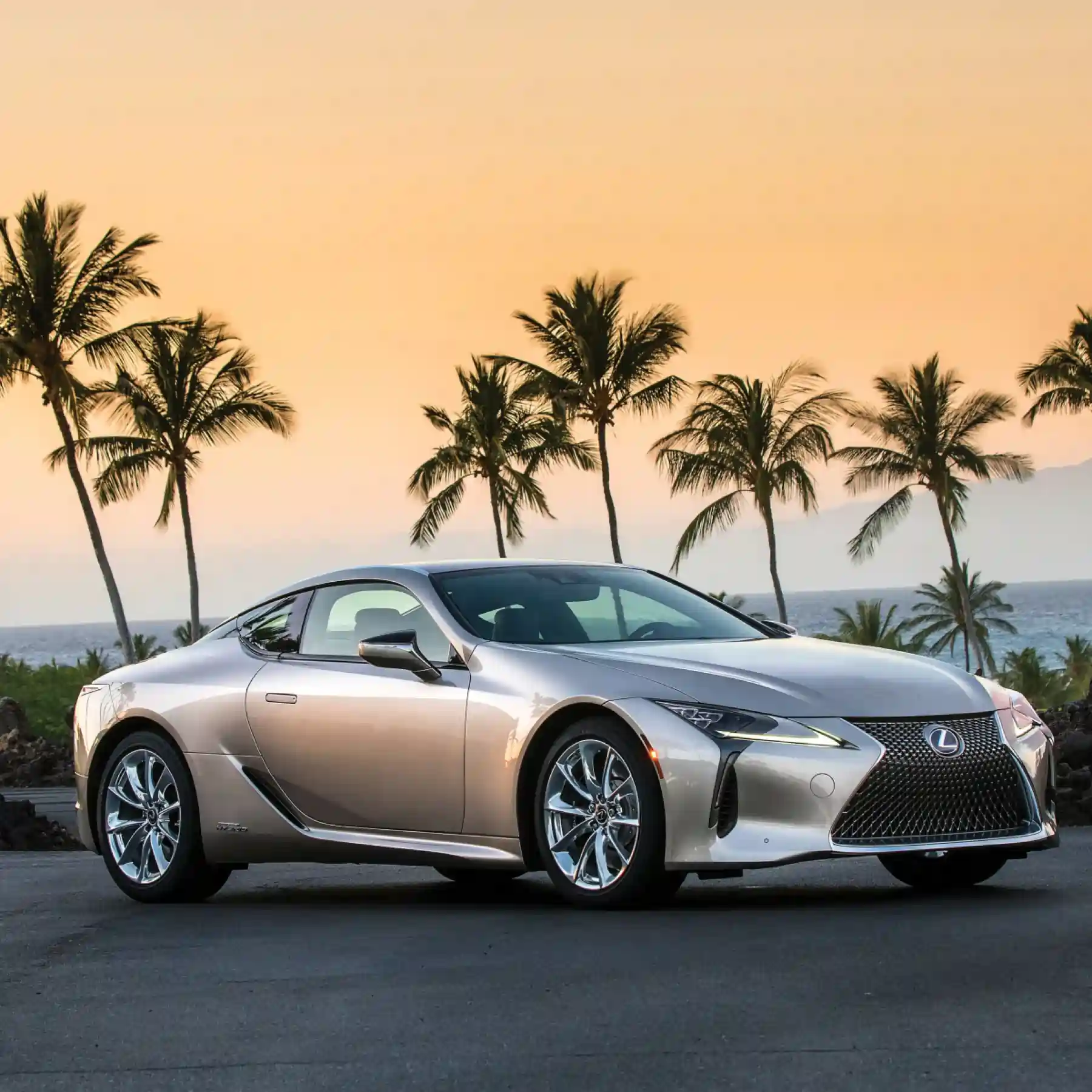 Lexus LC Lexus LC tyre service in dubai