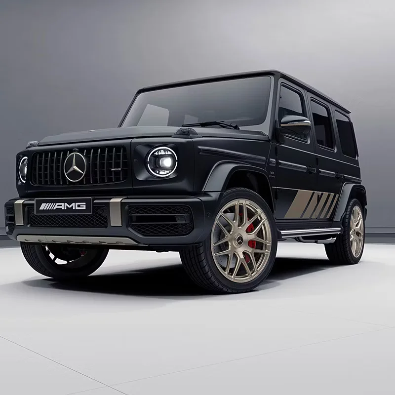 Mercedes-Benz G-Class Mercedes-Benz G-Class tyre service in dubai