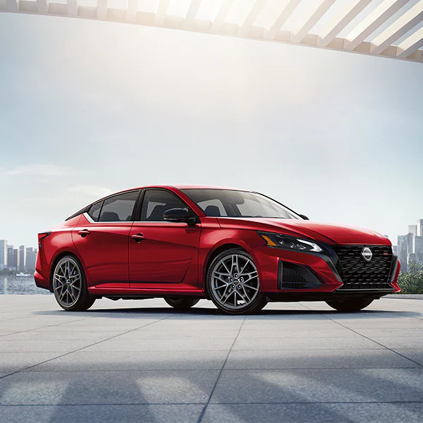 Nissan Altima Nissan Altima tyre service in dubai