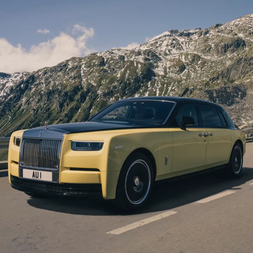 Rolls-Royce Phantom tyre service in dubai