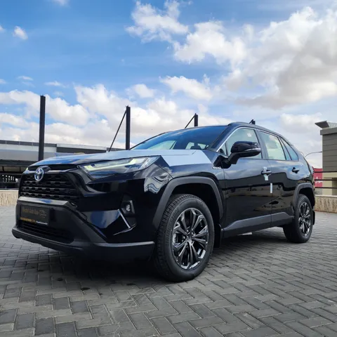 Toyota RAV4 tyre service in dubai